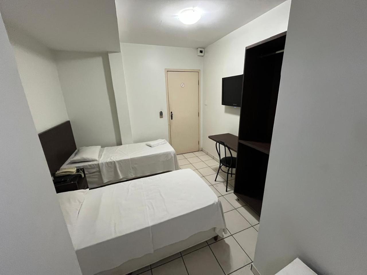 Rametta Hotel Montes Claros Exteriör bild